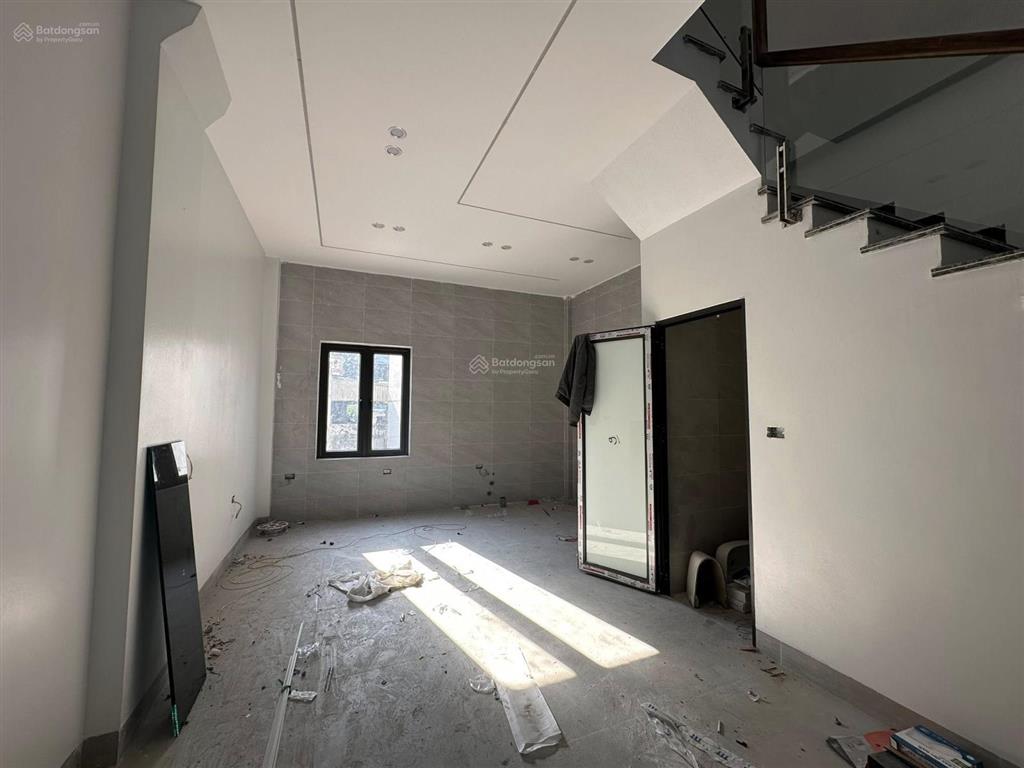 Bán nhà đẹp 3 tầng ô tô đỗ tận cửa  nằm ngay gần lideco giai đoạn 2  hà lầm