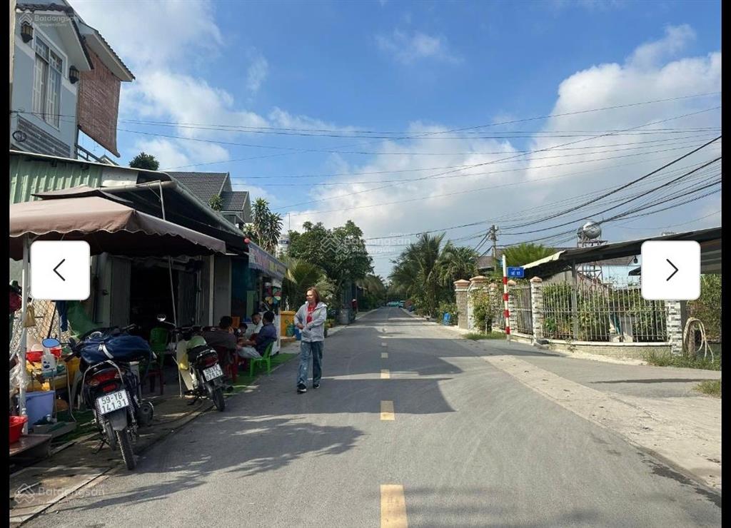 Đất mặt tiền đường 370 ngay bv củ chi dt 7,81*45 = 352m2 thổ cư 300m2. kín dân.  0973 610 ***