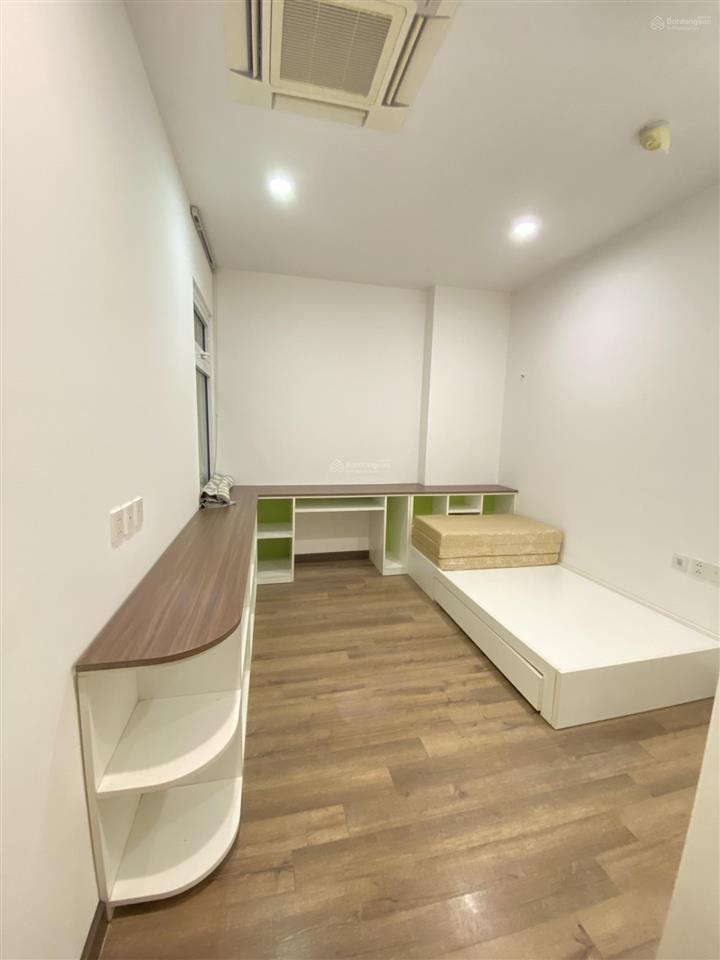 Siêu rẻ bán căn 2pn 70m2 hoà bình green, giá bán nhanh chỉ 5,1 tỷ.  0984 676 ***