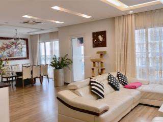 Tôi cần bán căn 140m đập thông hoa hậu view sông hồng siêu đẹp mới, tầng đẹp, rẻ hoà bình green