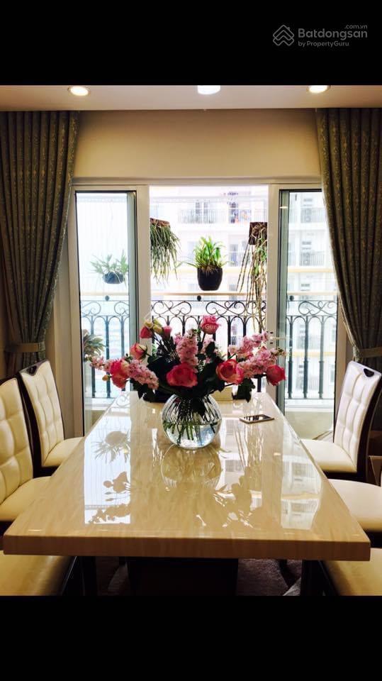 Tôi cần bán căn 140m đập thông hoa hậu view sông hồng siêu đẹp mới, tầng đẹp, rẻ hoà bình green