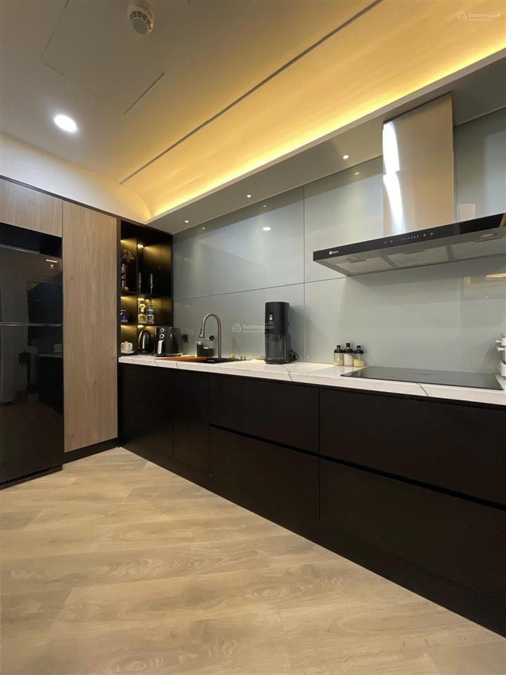 Sổ đỏ sẵn tôi bán căn 64m view thoáng, nhà đã thiết kế đẹp hoà bình green giá rẻ , ảnh thật