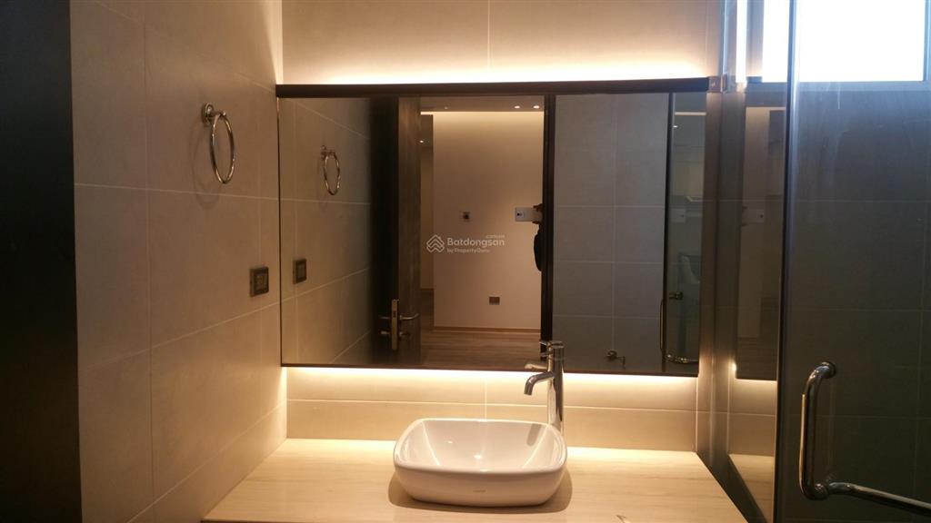 Tôi chính chủ cho thuê căn 3pn góc 127m2 đủ đồ view sông hoà bình green giá siêu rẻ