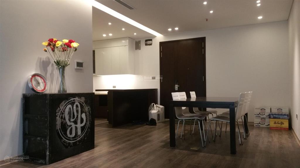 Tôi chính chủ cho thuê căn 3pn góc 127m2 đủ đồ view sông hoà bình green giá siêu rẻ