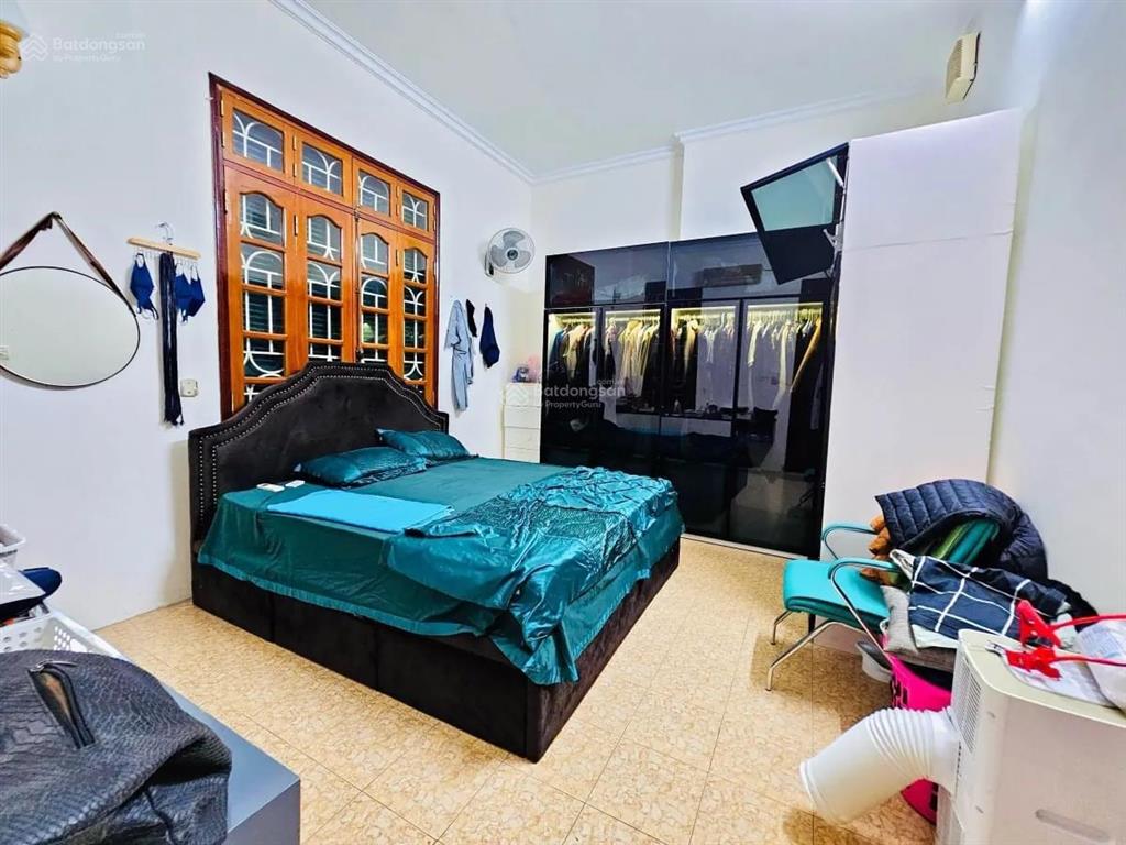 Mặt phố giải phóng 800m2 mặt tiền 25m, vỉa hè 5m, kd sầm uất giá 99 tỷ,  0946 387 ***