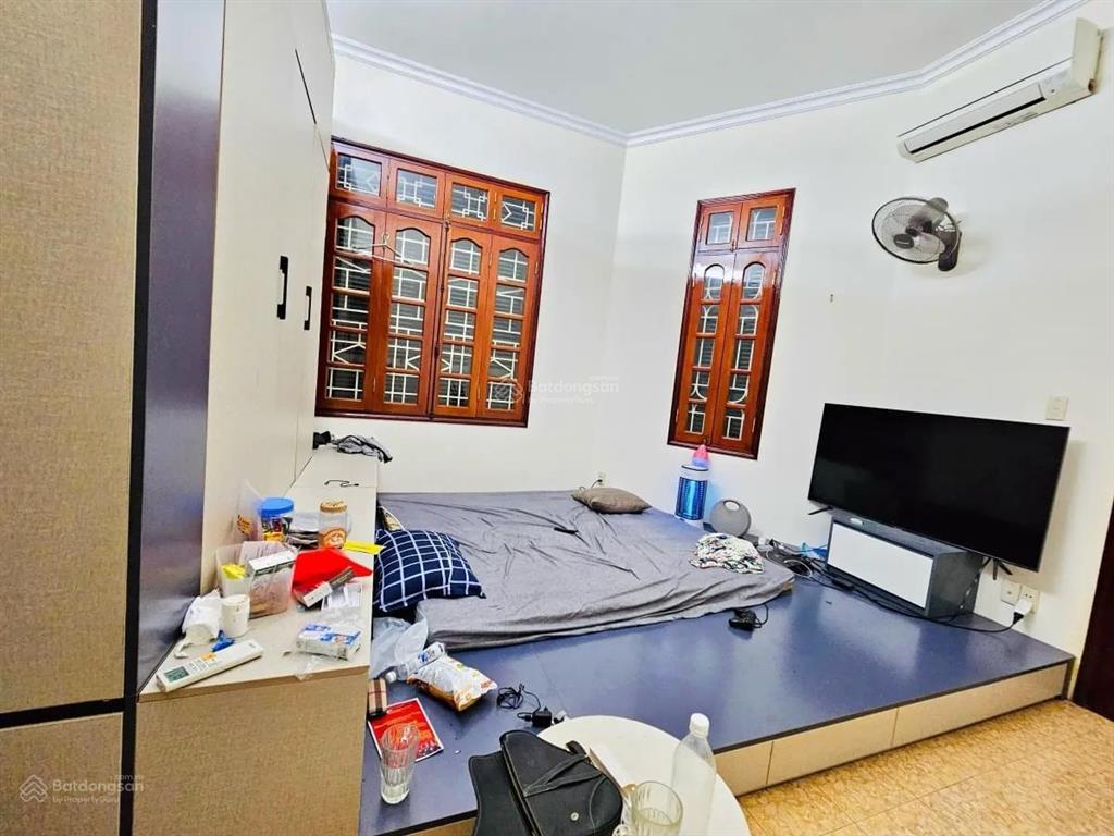 Mặt phố giải phóng 800m2 mặt tiền 25m, vỉa hè 5m, kd sầm uất giá 99 tỷ,  0946 387 ***