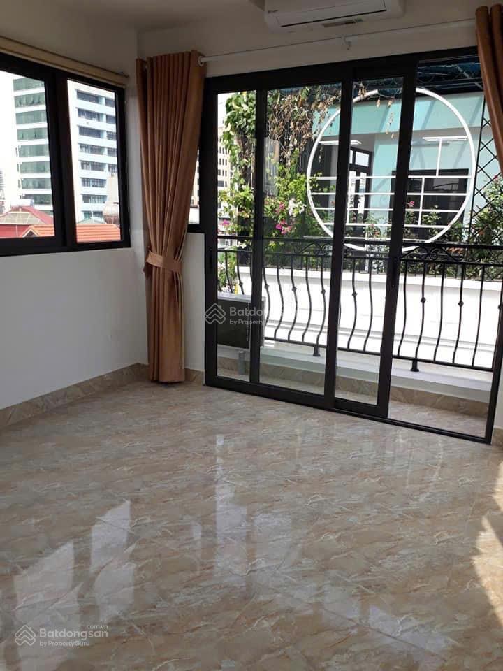 Phân lô nguyên hồng 70m, mt4.5m, 6t thang máy, ô tô tránh vỉa hè, nhà đẹp, giá 32 tỷ. 0946 387 ***
