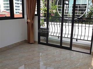 Phân lô nguyên hồng 70m, mt4.5m, 6t thang máy, ô tô tránh vỉa hè, nhà đẹp, giá 32 tỷ. 0946 387 ***