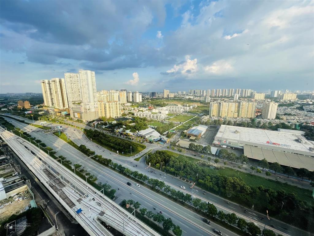 Bán 3pn căn góc ban công 4 cánh 99m2 masteri thảo điền, view sông tháp 5 giá tốt  ni 0901 381 ***