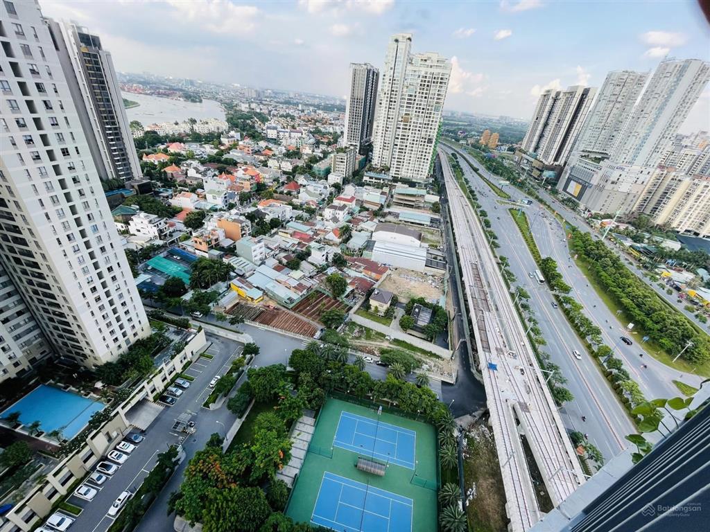 Bán 3pn căn góc ban công 4 cánh 99m2 masteri thảo điền, view sông tháp 5 giá tốt  ni 0901 381 ***