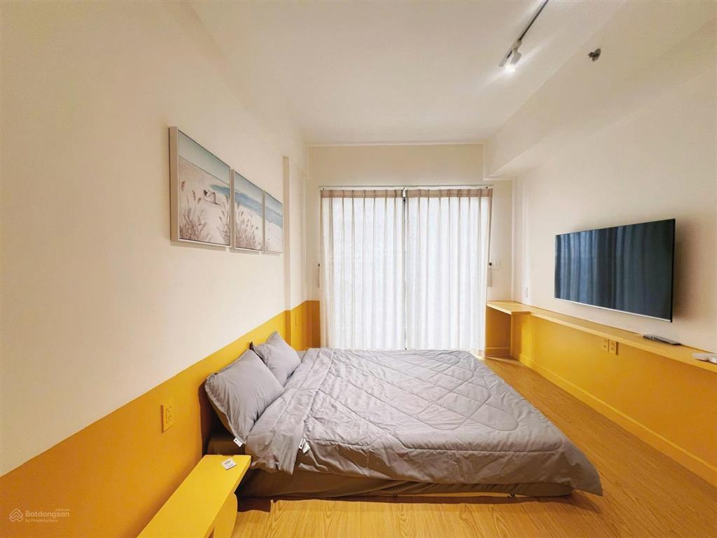 Hình thật giá thật căn 2pn  70m2 nội thất đẹp tại tháp 3 masteri thảo điền  em ni 0901 381 ***