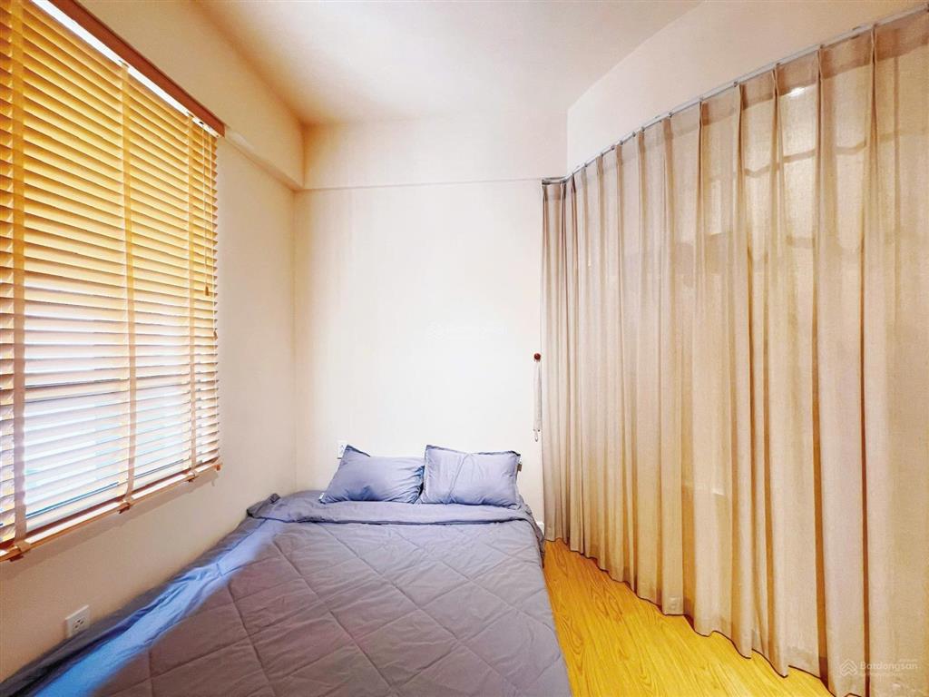 Hình thật giá thật căn 2pn  70m2 nội thất đẹp tại tháp 3 masteri thảo điền  em ni 0901 381 ***