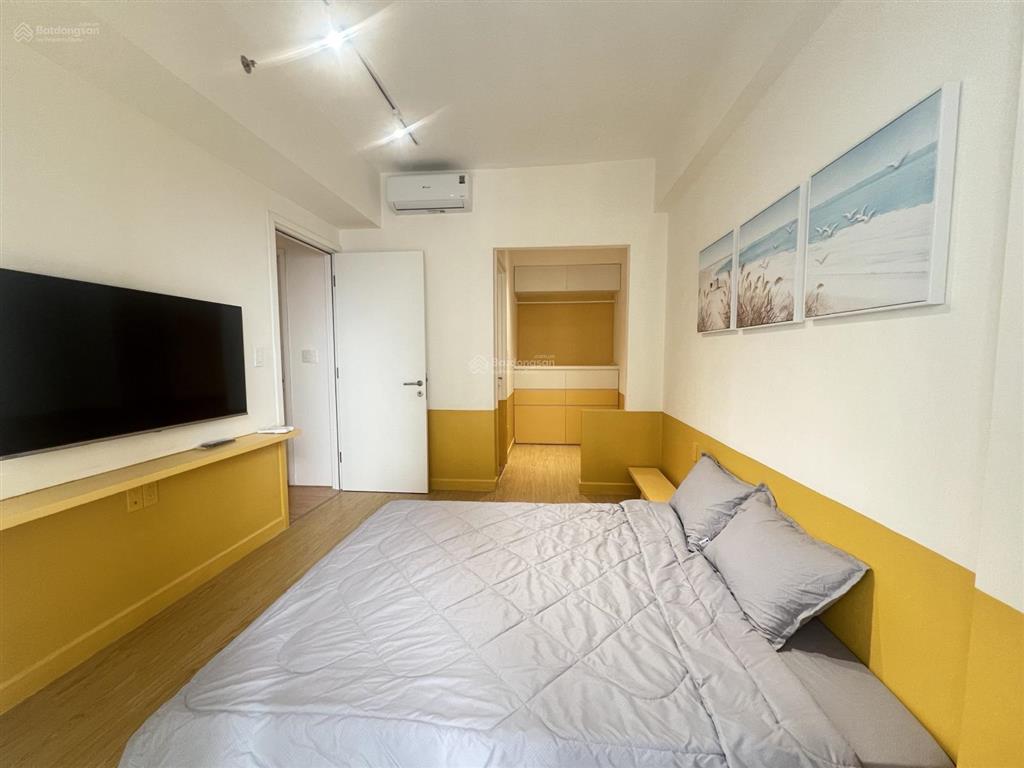 Hình thật giá thật căn 2pn  70m2 nội thất đẹp tại tháp 3 masteri thảo điền  em ni 0901 381 ***