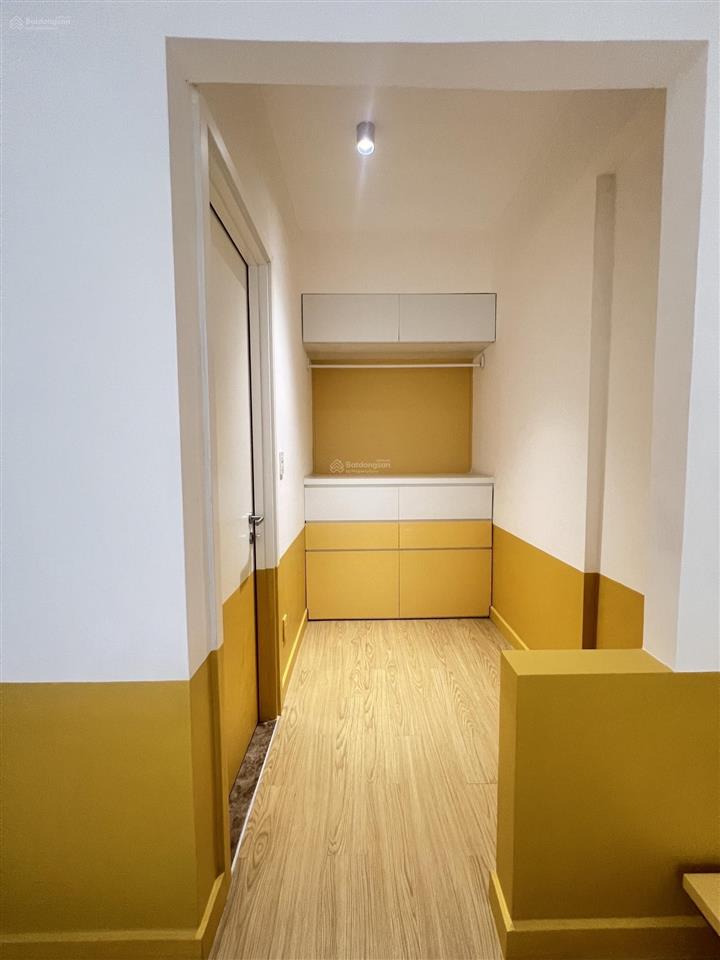 Hình thật giá thật căn 2pn  70m2 nội thất đẹp tại tháp 3 masteri thảo điền  em ni 0901 381 ***