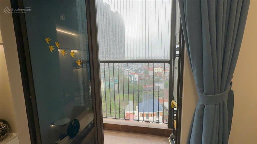 Cần tiền trả ngân hàng bán gấp 3n 2wc căn hộ tòa sky osis view biệt thự đảo, hướng đông nam mát mẻ
