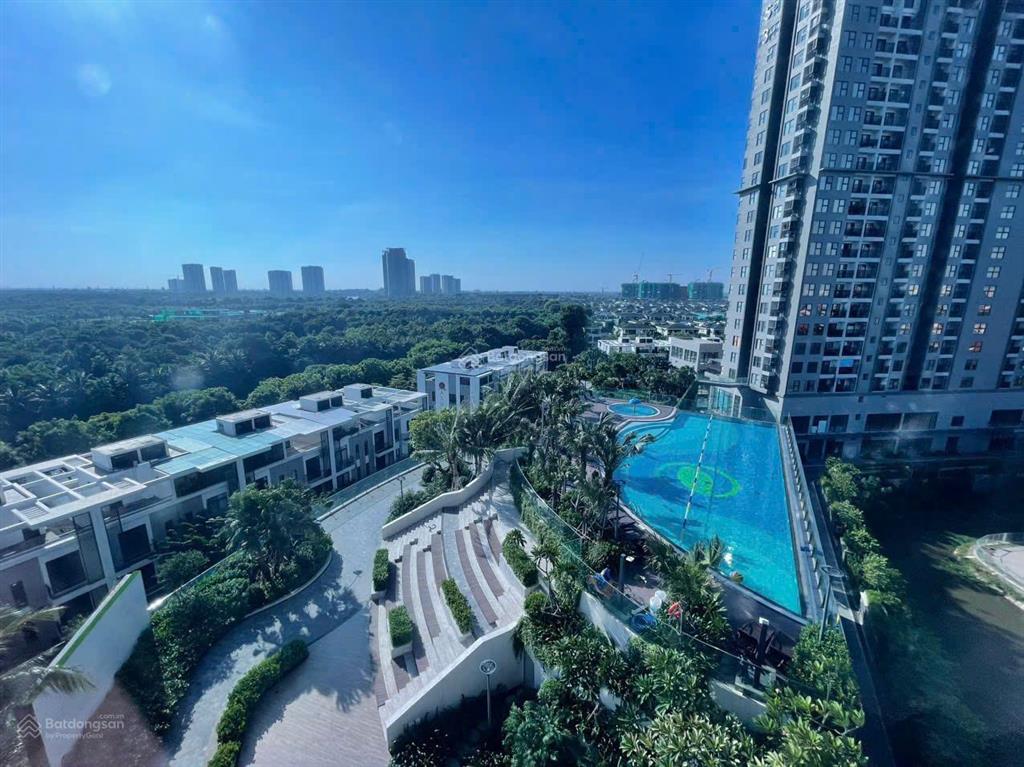 Cần tiền trả ngân hàng bán gấp 3n 2wc căn hộ tòa sky osis view biệt thự đảo, hướng đông nam mát mẻ
