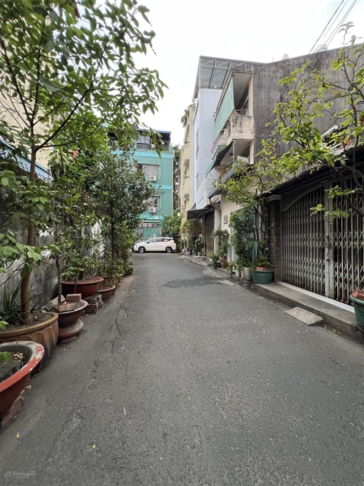 Hiếm  6,5 tỷ sở hữu nhà 4 tầng + hẻm xe hơi lưu thông  ngay khu biệt thự quận tân bình