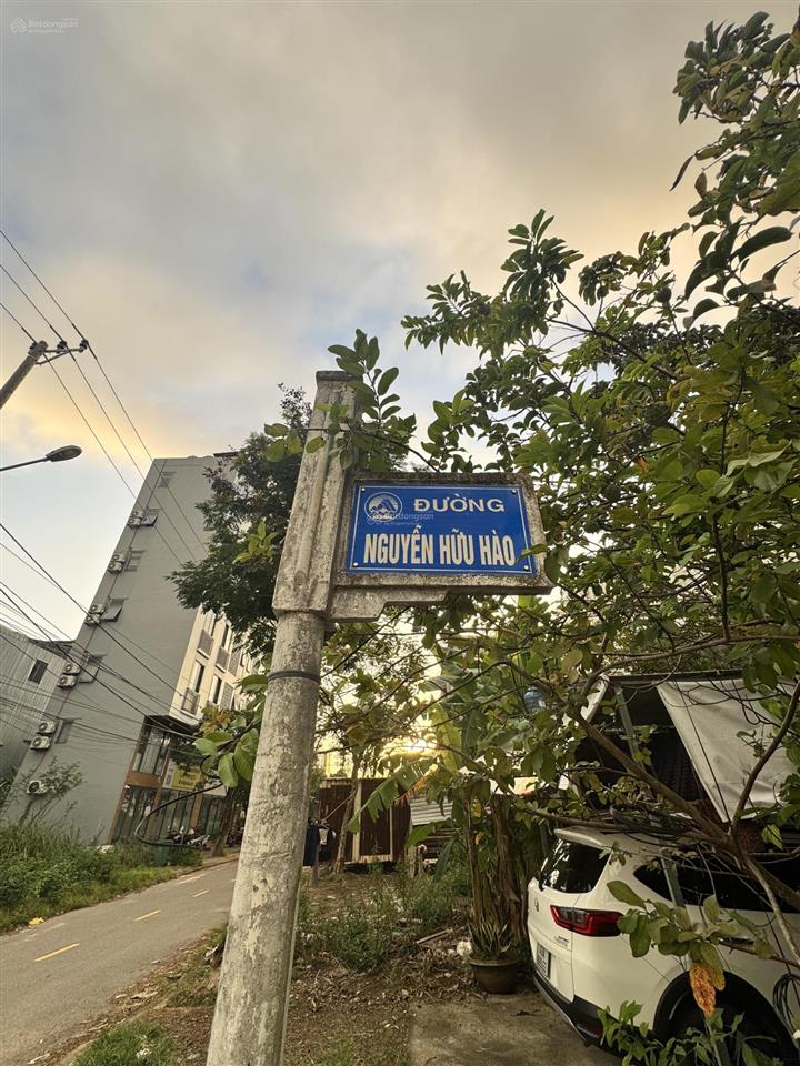 Bán 2 tầng đường nguyễn hữu hào, dt 90m2  nam việt á, giá tốt