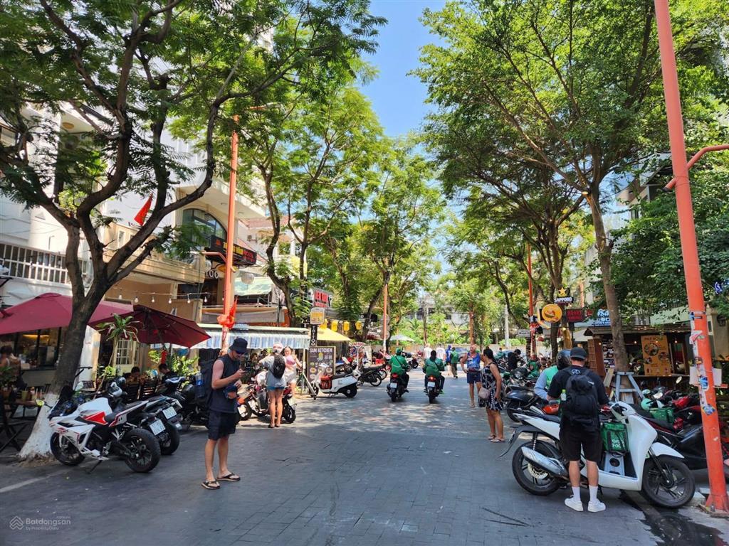 Bán đất mặt tiền ngô thị sĩ, khu phố tây, cách biển 200m, giá tốt nhất 0776 438 ***