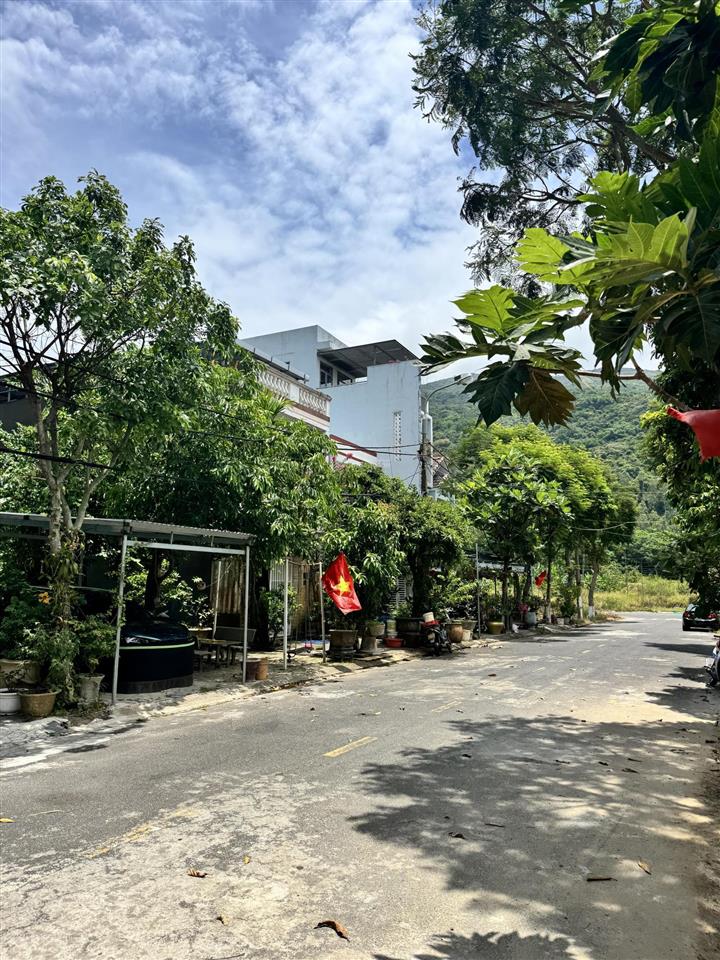 Chính chủ bán đất hà tông huân, sơn trà, 90m2 giá tốt  0776 438 ***