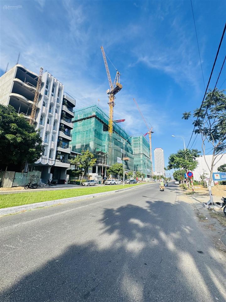 Chính chủ bán đất đường vương thừa vũ, sát biển, 90m2 giá tốt  0776 438 ***