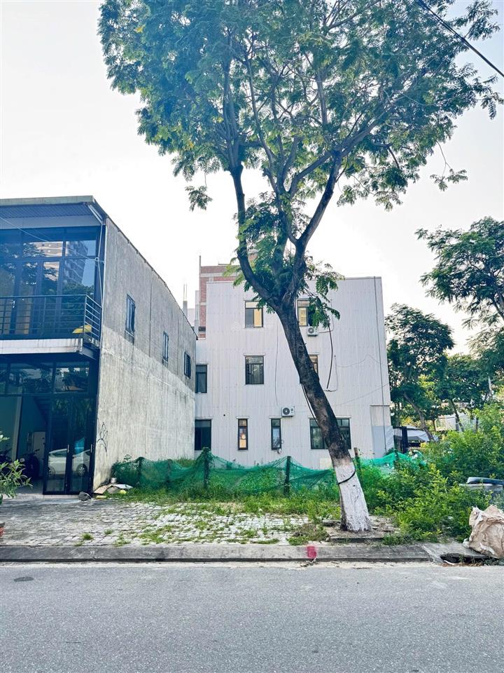 Bán lô đất mt đường đinh đạt, sát biển, 82m xây căn hộ cực đẹp