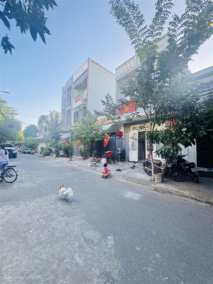 Chính chủ bán đất đường nguyễn trọng nghĩa, sơn trà, vị trí gần biển giá hơn 8tyx