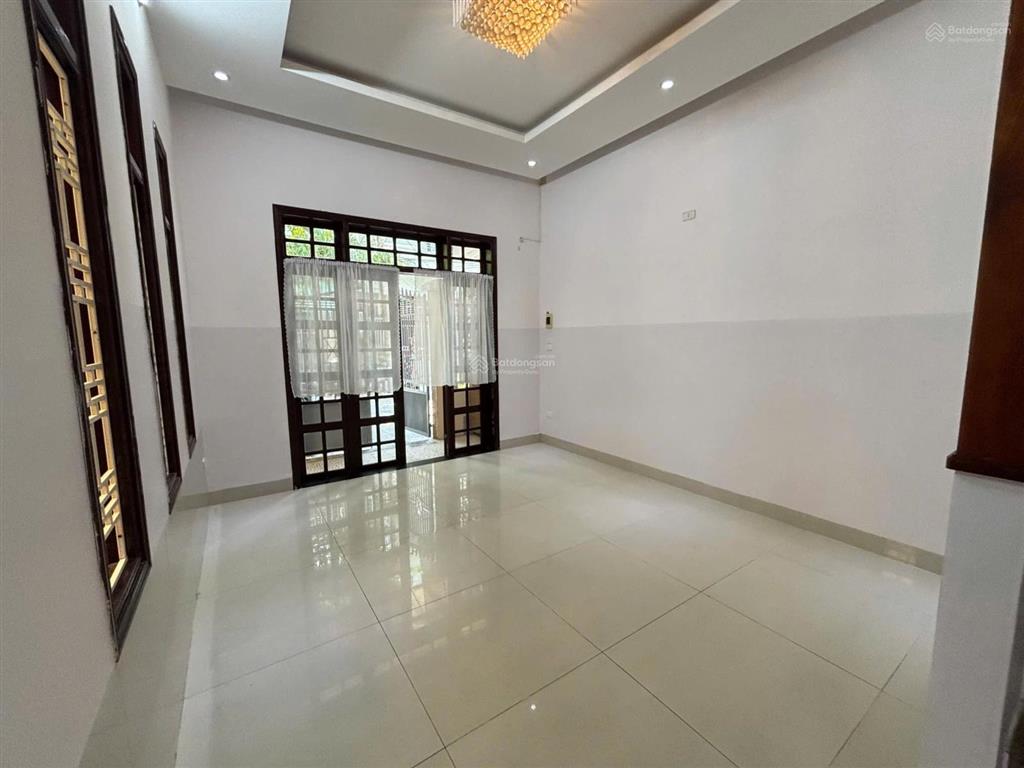 Cho thuê nhà 3 tầng 2 mặt tiền đường an thượng, với 5pn, vị trí gần biển kinh doanh