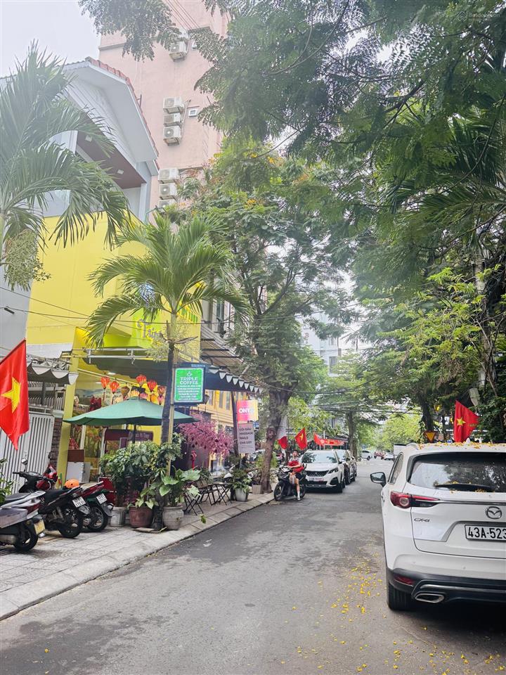 Bán nhà 2 tầng mt đường phạm tu , sát hồ nghinh, gần biển mỹ khê, dt 67m2 ở rất đẹp