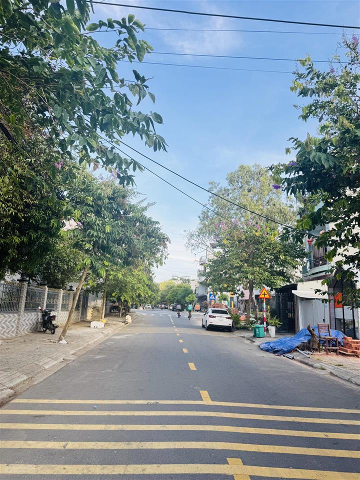 Bán nhà mặt tiền đường nguyễn đình chiểu ngay nam việt á, gần sông hàn, ở làm villa hometay rất đẹp