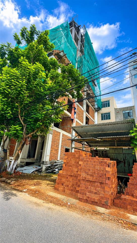 Bán lô đất đường lê lộ lõi khu phố tây, 81m2 xây căn hộ cực đẹp giá hơn 16 tỷ **