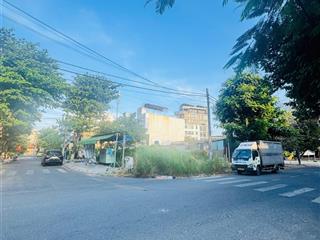 Bán góc 2 mt phạm vấn và tân phú 2 sát biển 175m2 xây căn hộ cực đẹp
