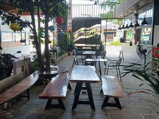 Mặt tiền rộng có nhà ở quán đang hoạt động cho thuê lại