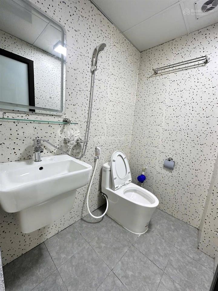 Cho thuê ccmn mới tinh 100% full đồ ở ngay ban công trịnh văn bô  hoè thị