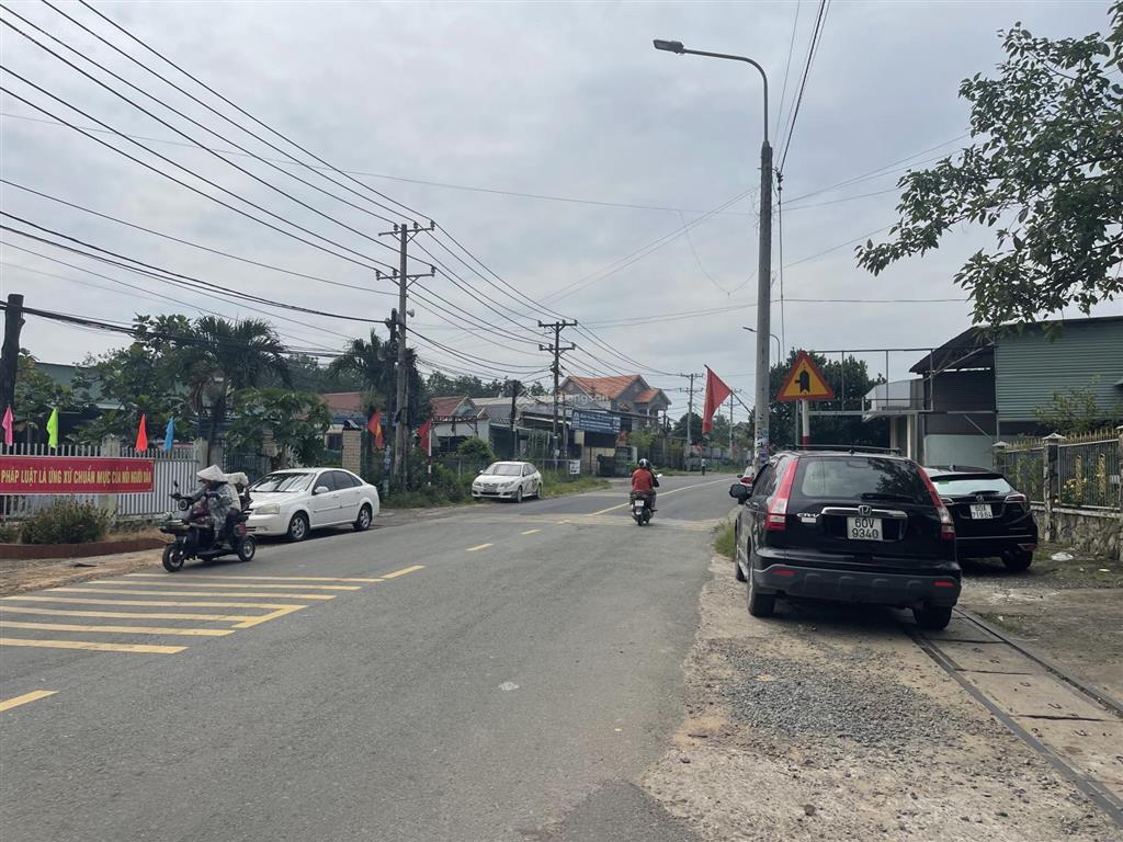 Đất nền an viễn đồng nai sổ riêng thổ cư 1 sẹc phùng hưng 115m2, 1 tỷ. gần chợ, trường học, kcn
