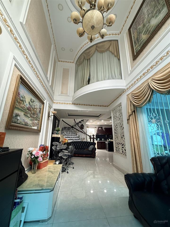 Cần bán nhà mặt tiền đường số, kdc hương lộ 5, phường an lạc, bình tân  có garage để xe riêng