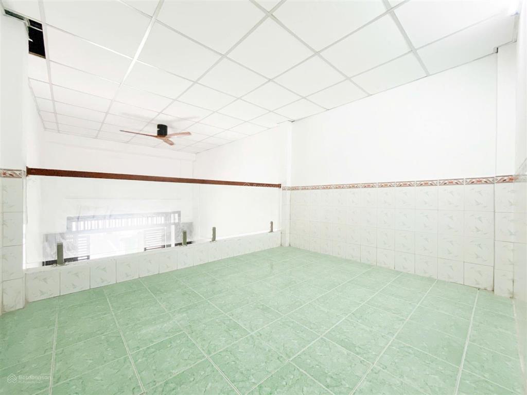 Cần bán nhà đường 4m nguyễn quý yêm, phường an lạc, bình tân  gần chợ kiến đức và võ văn kiệt