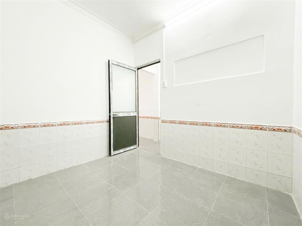 Cần bán nhà đường 4m nguyễn quý yêm, phường an lạc, bình tân  gần chợ kiến đức và võ văn kiệt