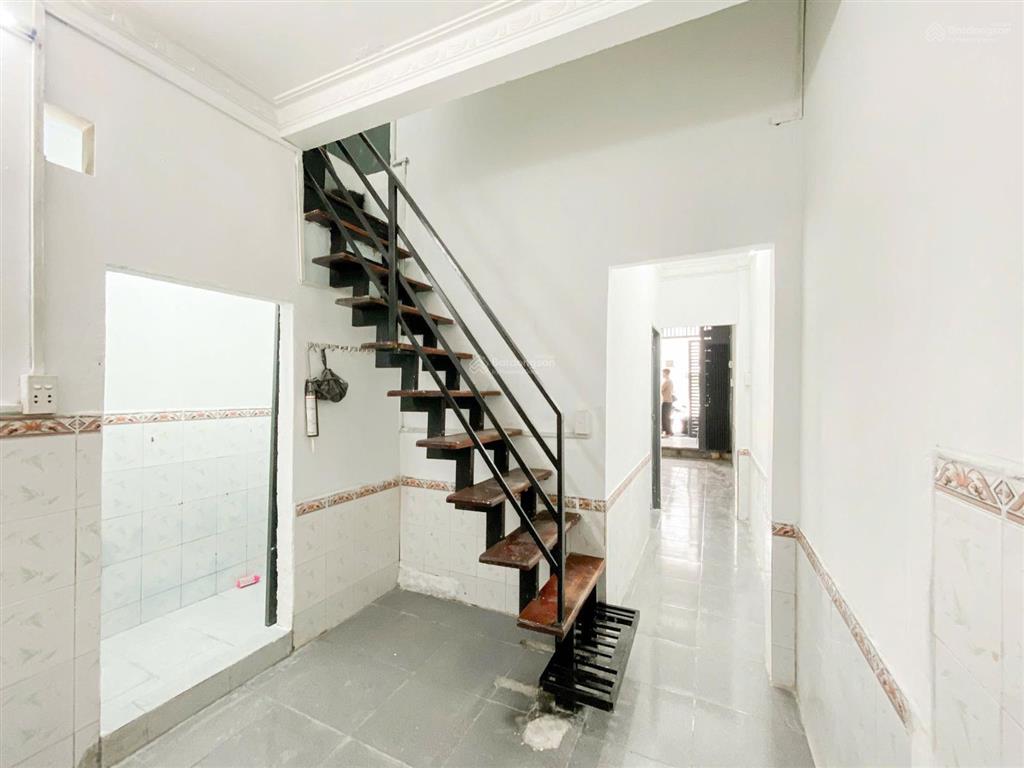 Cần bán nhà đường 4m nguyễn quý yêm, phường an lạc, bình tân  gần chợ kiến đức và võ văn kiệt