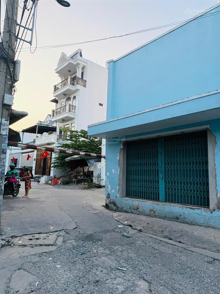 Cần bán kho hẻm xe tải hẻm 10m đường an dương vương, an lạc, bình tân  nhà kho có lửng lớn