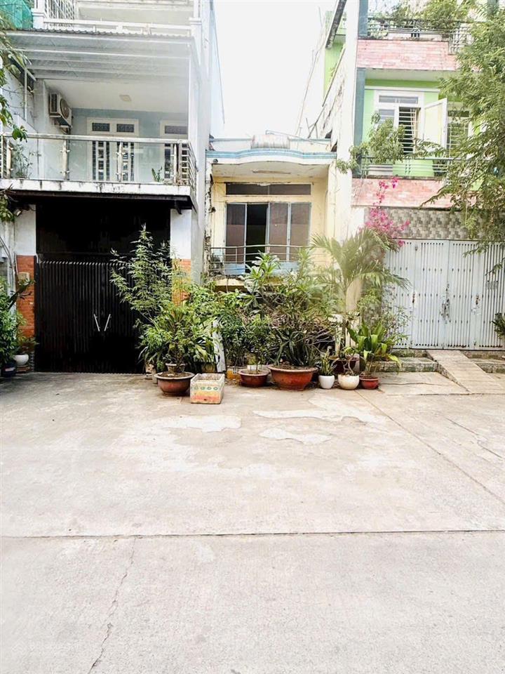 Cần bán nhà nát tính theo giá đất đường 12m, nguyễn quý yêm, phường an lạc