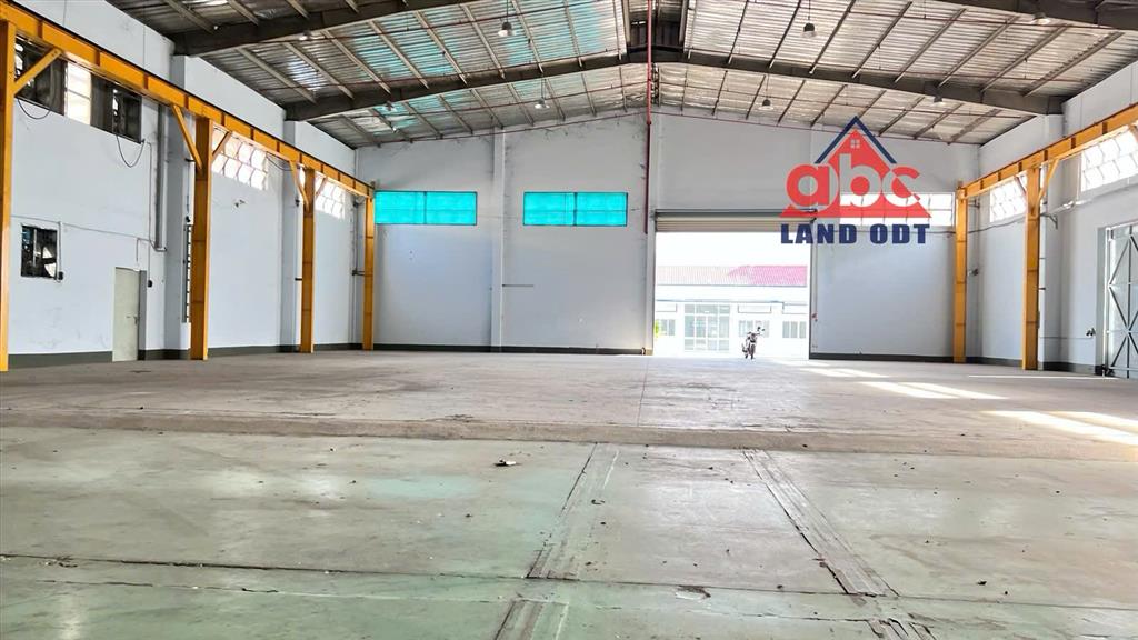 XT119 cho thuê nhà xưởng kiên cố, sẵn dàn cầu trục lớn phục vụ SX ngành nghề CNC