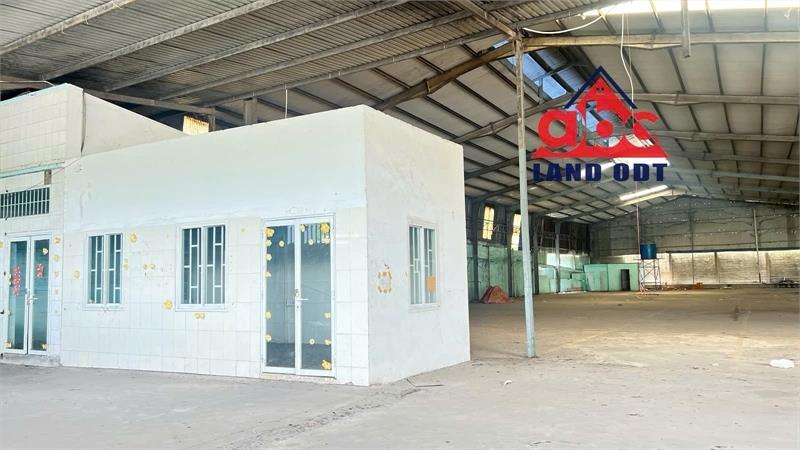 XT bến cát với thiết kế khung thép kiên cố, có PC vách tường phù hợp nhiều ngành nghề