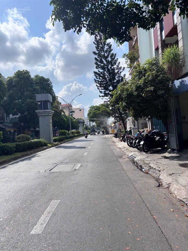 Bán nhà 4 tầng 2 mặt tiền nguyễn cửu đàm tân phú . 5x18m. giá 18,2 tỷ