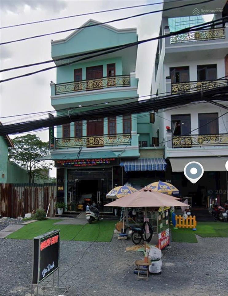 Cho thuê nhà phố 1 trệt 3 lầu ngay đường tân kỳ tân quý  alo 0976 205 ***