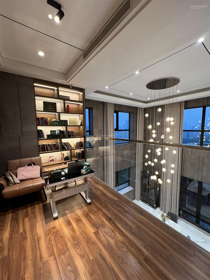 0368 973 *** penhouse siêu đẳng cấp trên không dt 301.5m2, 5 ngủ, 6vs, nội thất châu âu. sẵn sổ