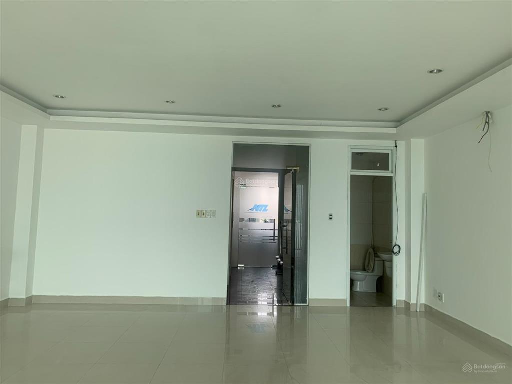 Cho thuê văn phòng đẹp, nhiều tiện ích tại 19 bạch đằng, p tân sơn hòa, q.tân bình, 15 triệu, 60 m2