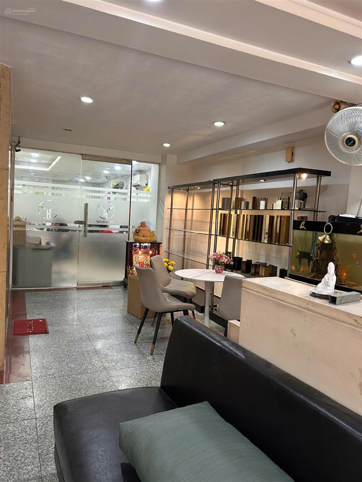 Cho thuê văn phòng đẹp, nhiều tiện ích tại 19 bạch đằng, p tân sơn hòa, q.tân bình, 15 triệu, 60 m2
