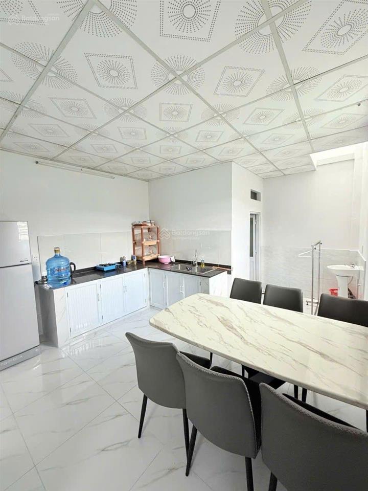 Nhà mới 227m2. hẻm 257, bình thành
