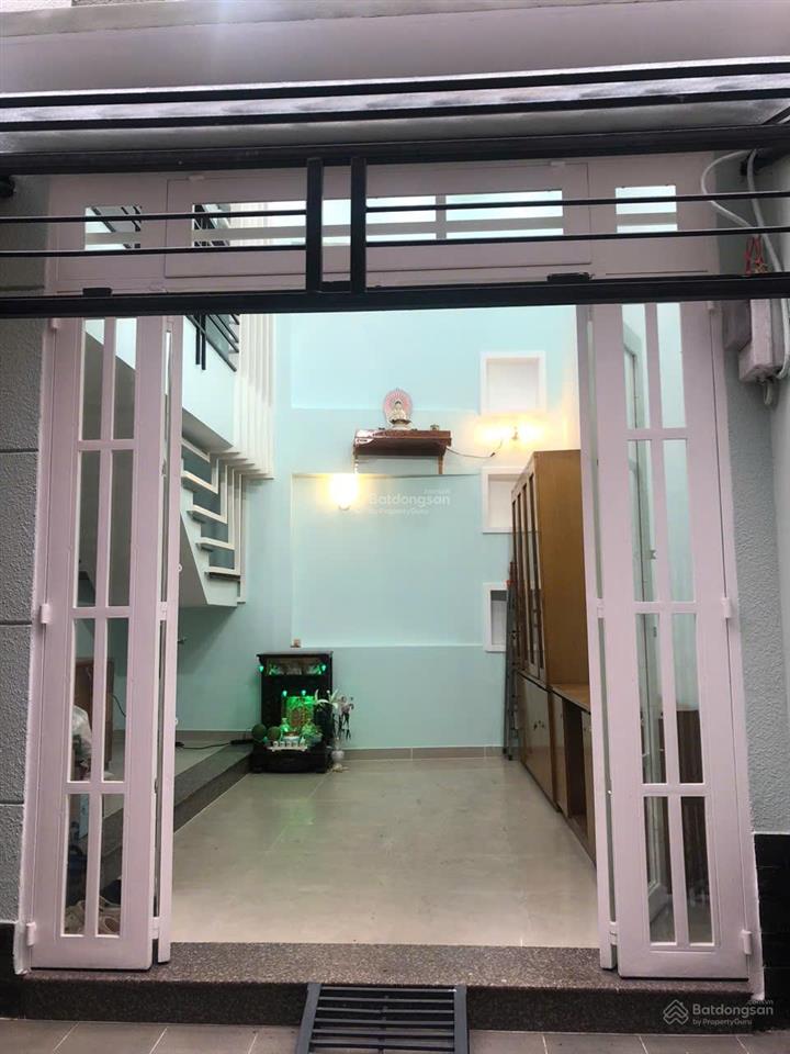 Bán gấp đi nước ngoài giảm sâu 400tr. chỉ còn 9 tỷ 500tr. nhà sát bên chợ cây quéo. hỗ trợ vay đủ